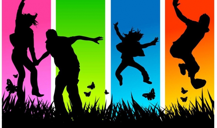Joves saltant en un fons de colors Font: 