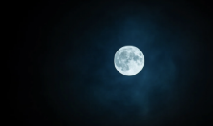 Fotografia de la lluna plena. Font: Llicència CC Pixabay
