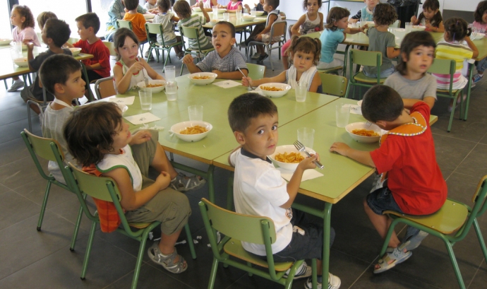 Menjador escolar. Font: Institut Escola Les Vinyes (Flickr)
