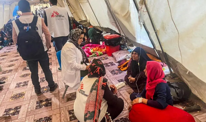 Metges Sense Fronteres s'ha bolcat per ajudar les víctimes dels terratrèmols des del primer moment. Font: MSF 