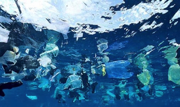 Cada vegada hi ha més tonelades de plàstics als oceans Font: El Pais