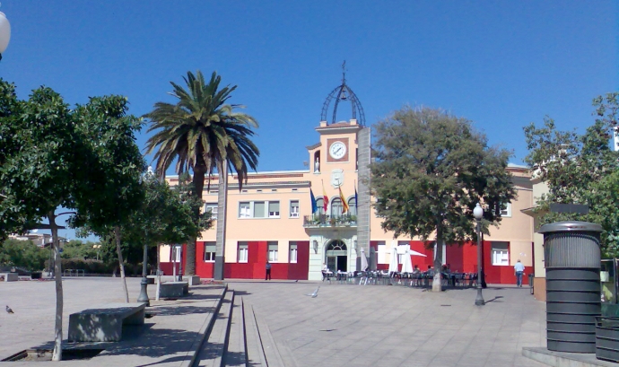Imatge de la plaça de l'Ajuntament de Santa Coloma de Gramenet.  Font: Ajuntament de Santa Coloma de Gramenet