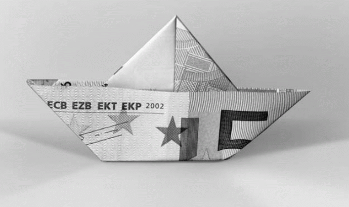 Vaixell fet amb billets 
