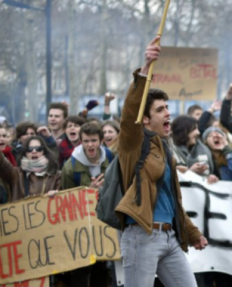 Curs online de l'Escola d'activisme amb Greenpeace i l'International Institut of Nonviolent action