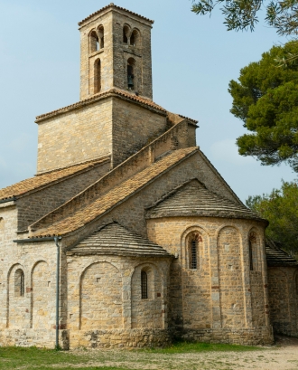 Església romànica de Sant Ponç a Corbera de Llobregat. Font: Pexels - Oscar Ruiz