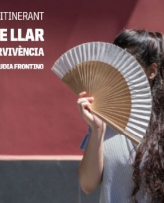 L'exposició ‘Dones sense llar. Històries de supervivència’ es podrà visitar del 14 de juny al 18 de setembre a la Biblioteca Vapor Vell, de Barcelona. Font: Biblioteca Vapor Vell