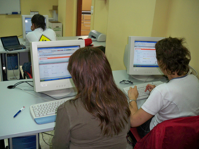Formación en TIC_Plan de Alfabetización Tecnológica Extremadura_Flickr